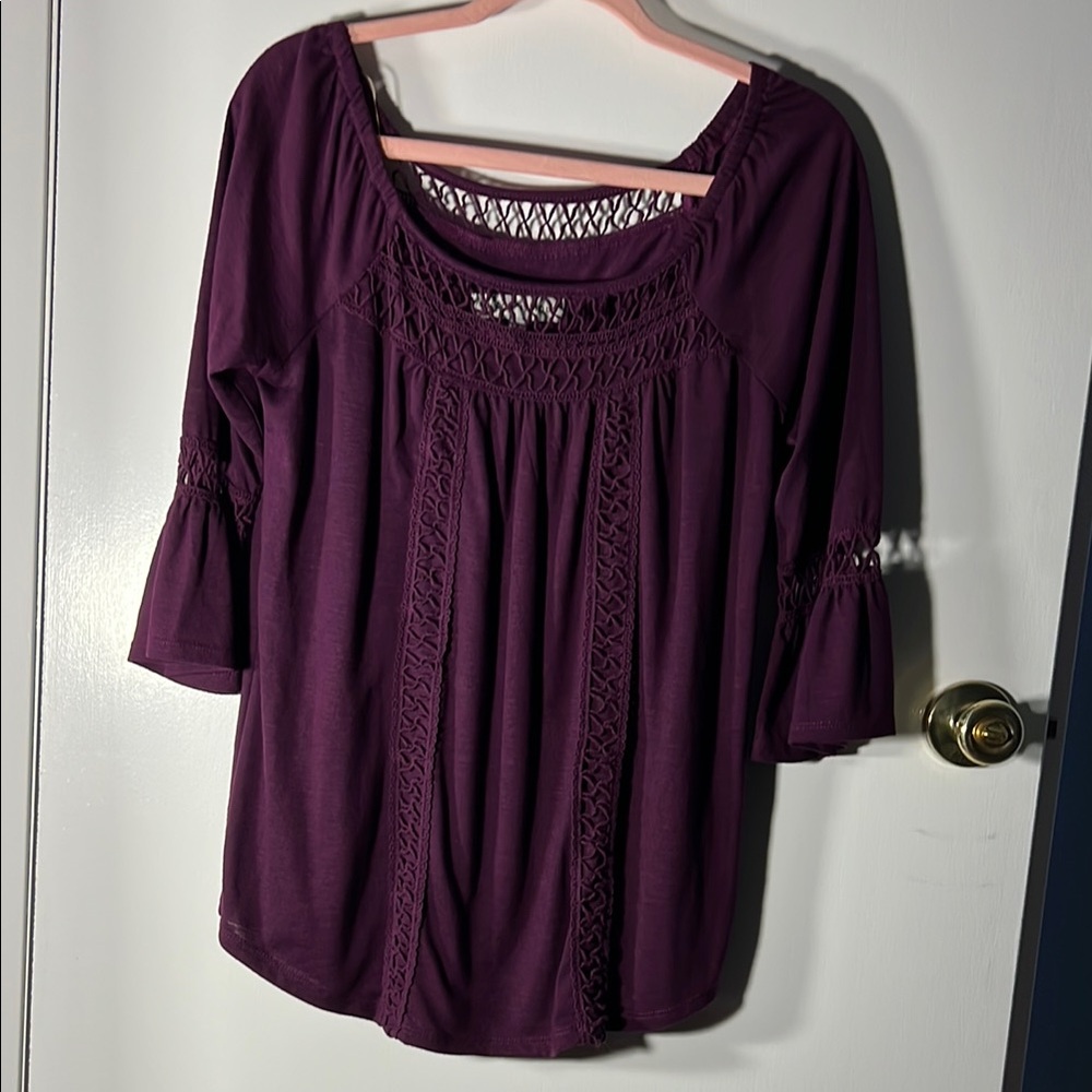 Absolutely Famous Women’s Crochet Detail Top size Small